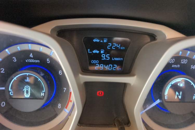 Used JAC Group Refine S3 2014 1.5L CVT Luxury Smart Model Odometer Close Up