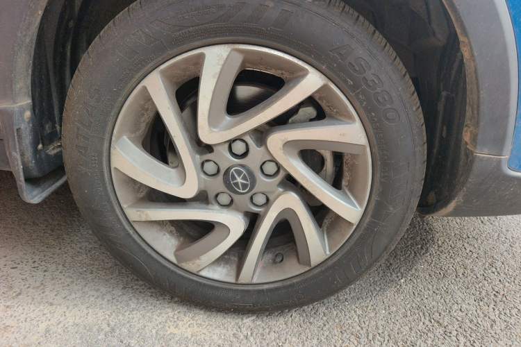 Used JAC Group Refine S3 2014 1.5L CVT Luxury Smart Model Right Front Wheel Hub