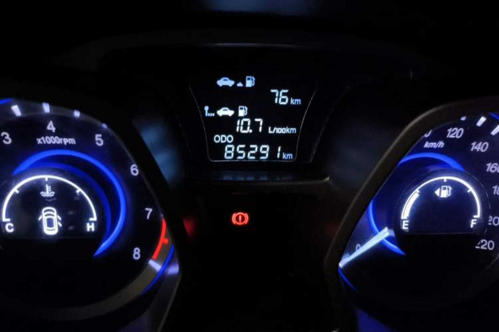 Used JAC Group Refine S3 2014 1.5L Manual Luxury Smart Model Odometer Close Up