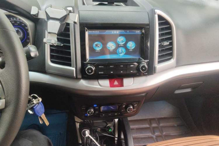 Used JAC Group Refine S3 2014 1.5L Manual Luxury Smart Model Audio And AC Panel