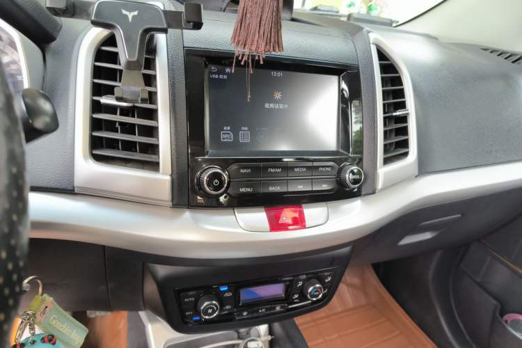 Used JAC Group Refine S3 2014 1.5L Manual Luxury Smart Model Audio And AC Panel
