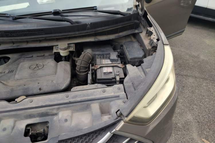 Used JAC Group Refine S3 2014 1.5L CVT Luxury Smart Model Engine Bay Left