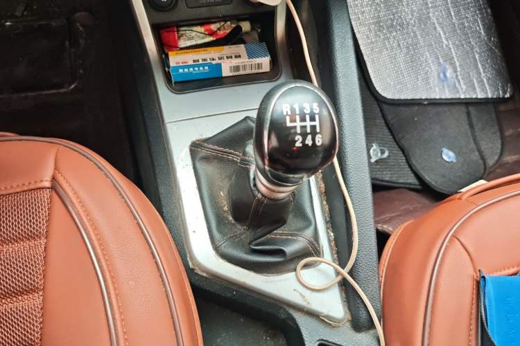 Used JAC Group Refine S3 2014 1.5L Manual Luxury Smart Model Gear Lever