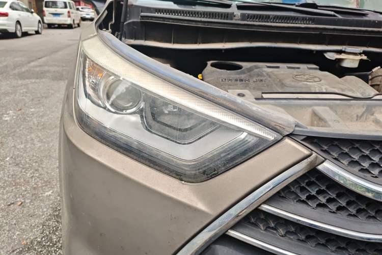 Used JAC Group Refine S3 2014 1.5L Manual Luxury Smart Model Right Front Headlight