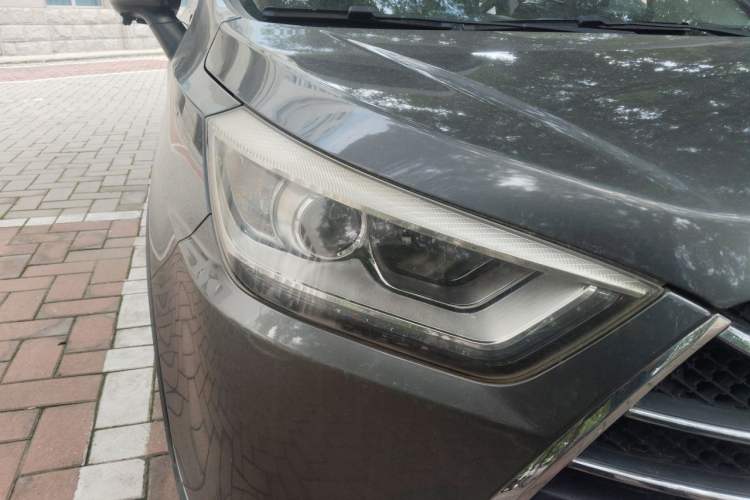 Used JAC Group Refine S3 2014 1.5L Manual Luxury Smart Model Right Front Headlight