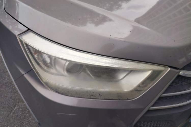 Used JAC Group Refine S3 2014 1.5L CVT Luxury Smart Model Right Front Headlight
