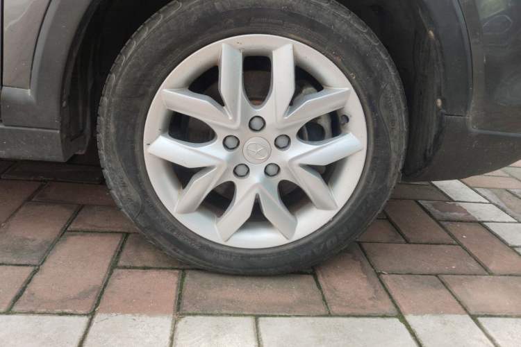 Used JAC Group Refine S3 2014 1.5L Manual Luxury Smart Model Right Front Wheel Hub