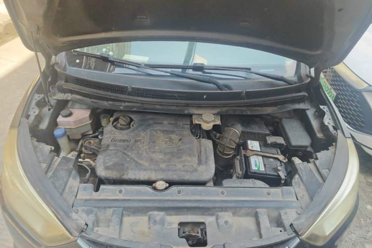 Used JAC Group Refine S3 2014 1.5L CVT Luxury Smart Model Engine Bay