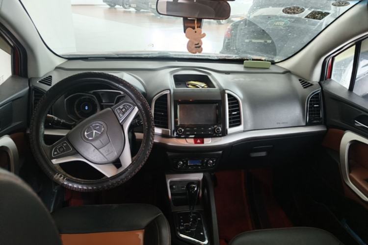 Used JAC Group Refine S3 2014 1.5L CVT Luxury Smart Model Center Console
