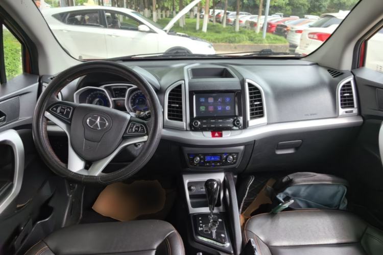 Used JAC Group Refine S3 2014 1.5L CVT Luxury Smart Model Center Console