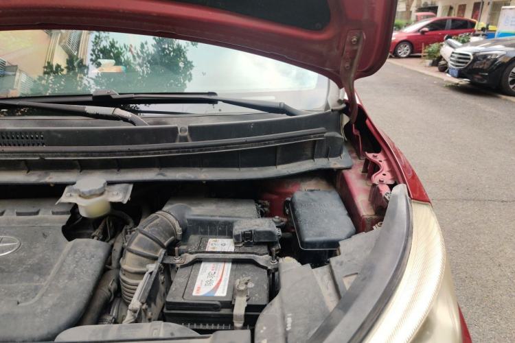 Used JAC Group Refine S3 2014 1.5L Manual Luxury Smart Model Engine Bay Left