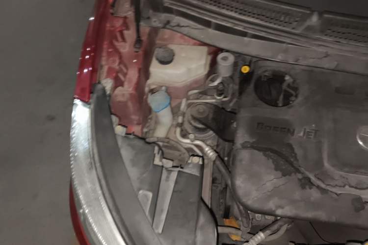Used JAC Group Refine S3 2014 1.5L Manual Luxury Smart Model Engine Bay Right