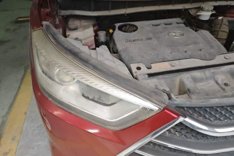 Used JAC Group Refine S3 2014 1.5L Manual Luxury Model Engine Bay Right