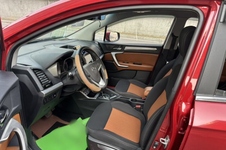 Used JAC Group Refine S3 2014 1.5L CVT Luxury Version Exterior 6