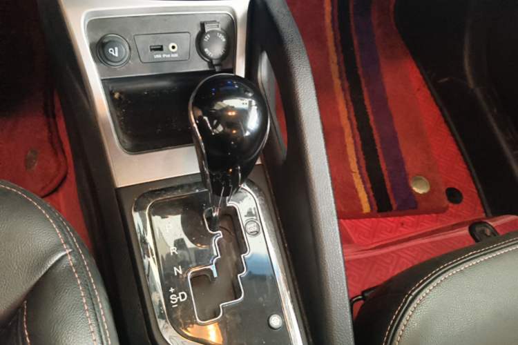 Used JAC Group Refine S3 2014 1.5L CVT Luxury Smart Model Gear Lever