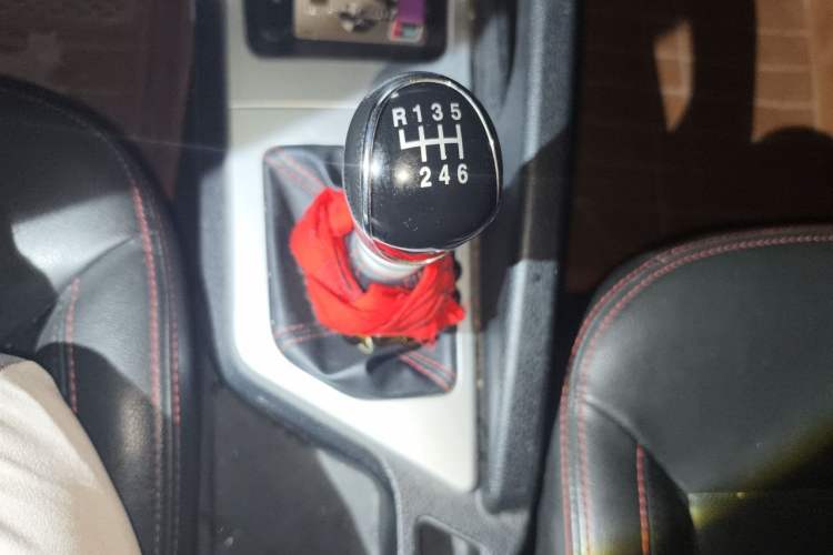 Used JAC Group Refine S3 2014 1.5L Manual Luxury Smart Model Gear Lever