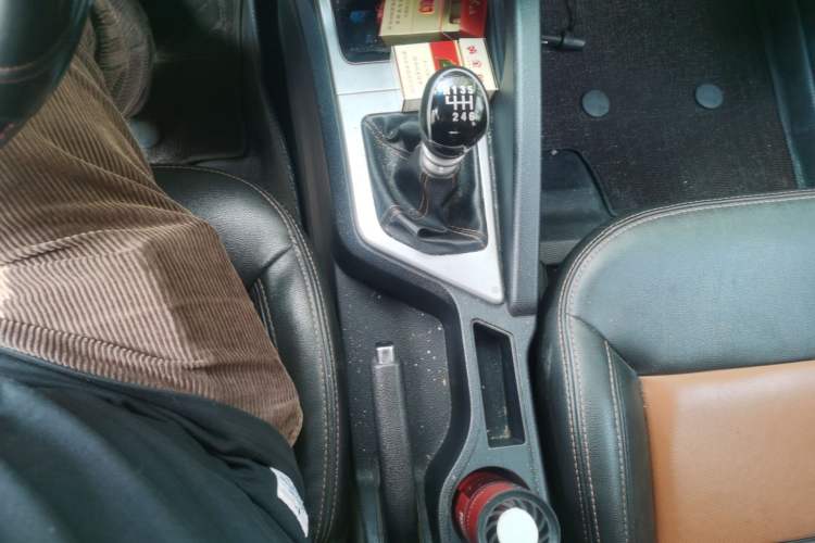 Used JAC Group Refine S3 2014 1.5L Manual Luxury Smart Model Gear Lever