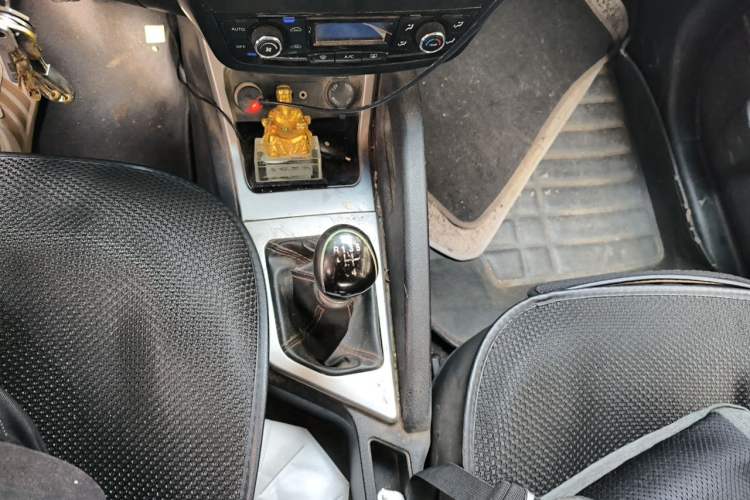 Used JAC Group Refine S3 2014 1.5L Manual Luxury Smart Model Gear Lever