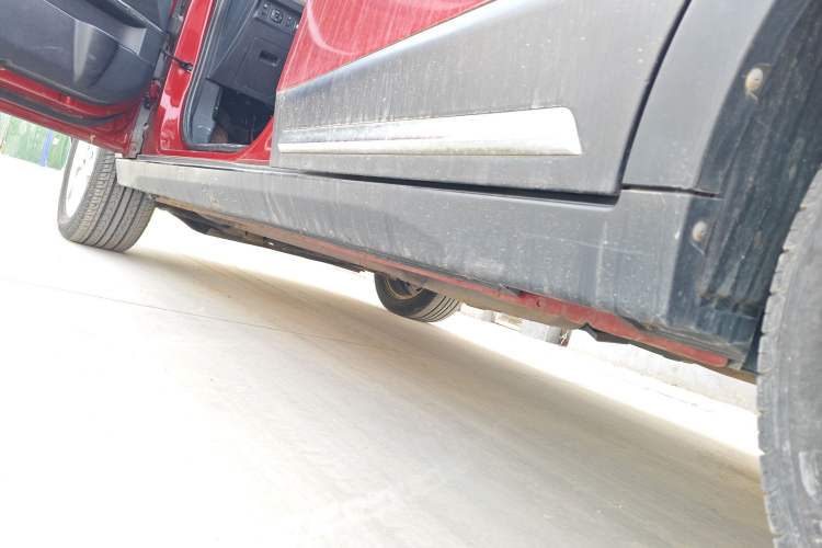 Used JAC Group Refine S3 2014 1.5L Manual Luxury Model Left Side Sill