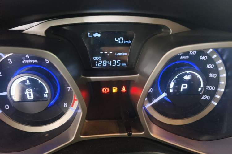 Used JAC Group Refine S3 2014 1.5L CVT Luxury Smart Model Odometer Close Up