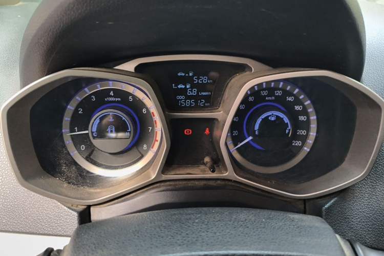 Used JAC Group Refine S3 2014 1.5L Manual Luxury Smart Model Odometer Close Up