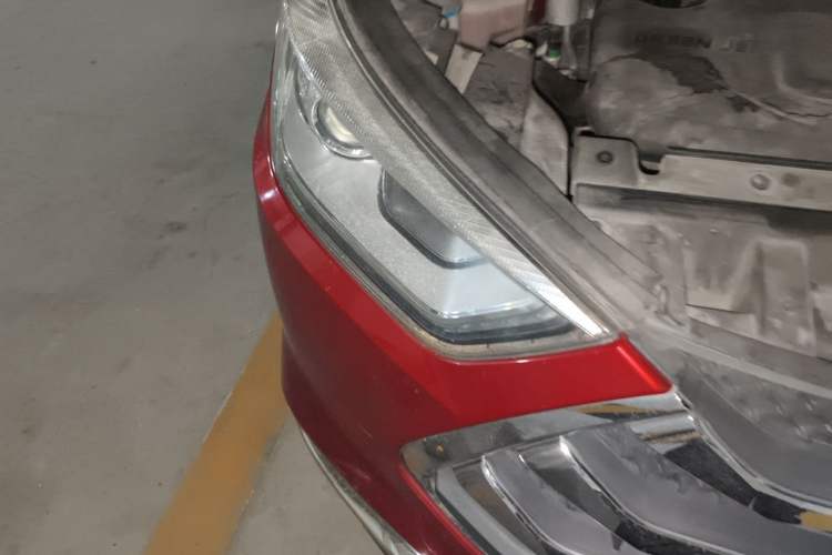 Used JAC Group Refine S3 2014 1.5L Manual Luxury Smart Model Right Front Headlight