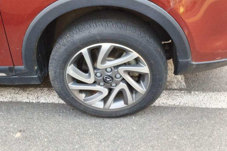 Used JAC Group Refine S3 2014 1.5L Manual Luxury Smart Model Right Front Wheel Hub
