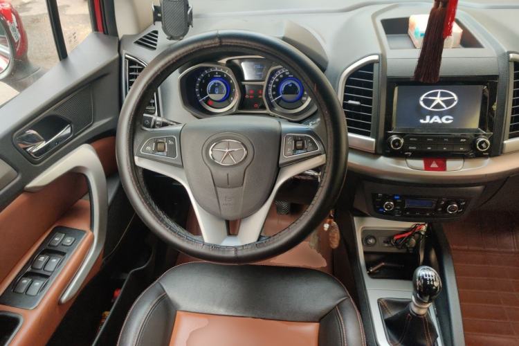 Used JAC Group Refine S3 2014 1.5L Manual Luxury Smart Model Steering Wheel