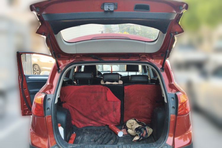 Used JAC Group Refine S3 2014 1.5L Manual Luxury Smart Model Trunk