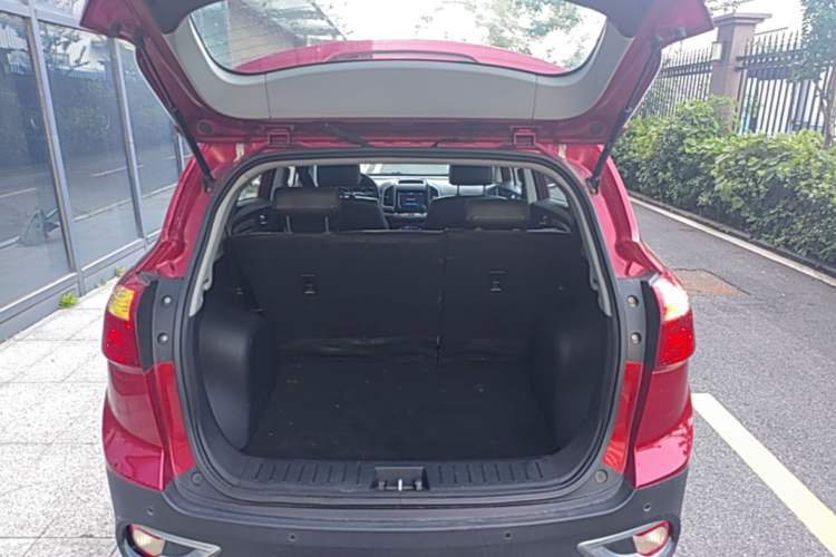 Used JAC Group Refine S3 2014 1.5L CVT Luxury Smart Model Trunk