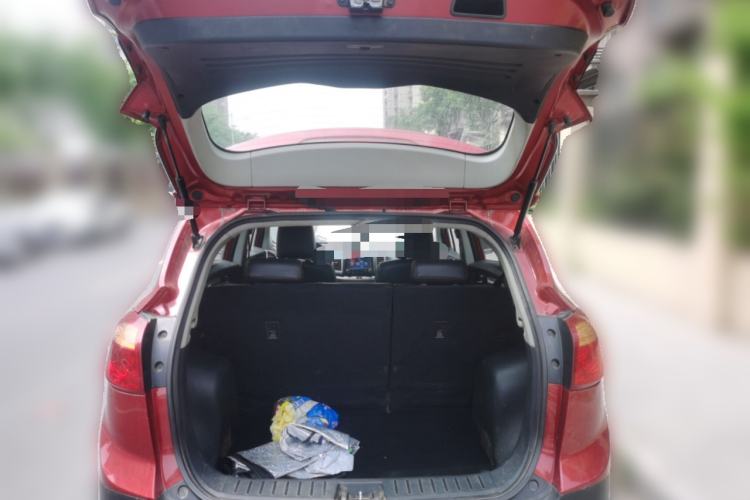 Used JAC Group Refine S3 2014 1.5L Manual Luxury Smart Model Trunk