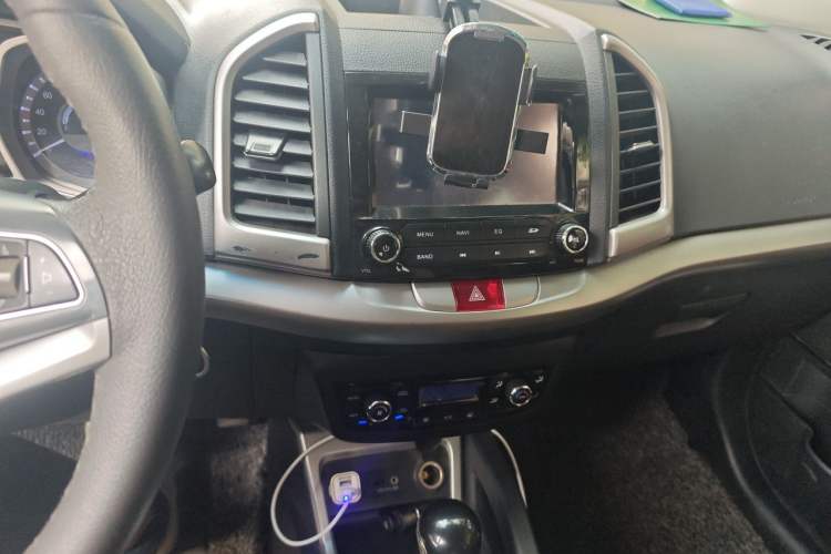 Used JAC Group Refine S3 2014 1.5L CVT Luxury Smart Model Audio And AC Panel