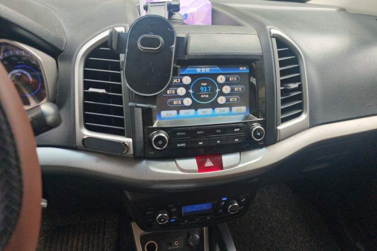 Used JAC Group Refine S3 2014 1.5L Manual Luxury Smart Model Audio And AC Panel
