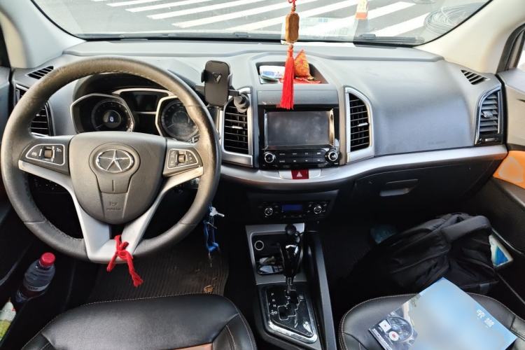Used JAC Group Refine S3 2014 1.5L CVT Luxury Smart Model Center Console