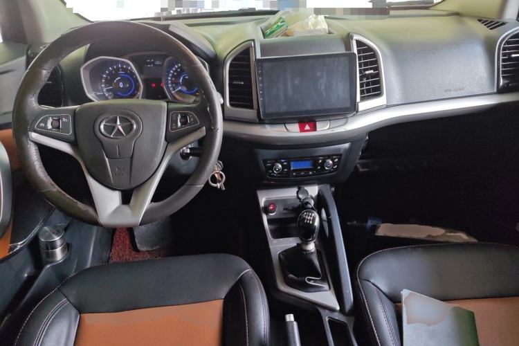 Used JAC Group Refine S3 2014 1.5L Manual Luxury Smart Model Center Console