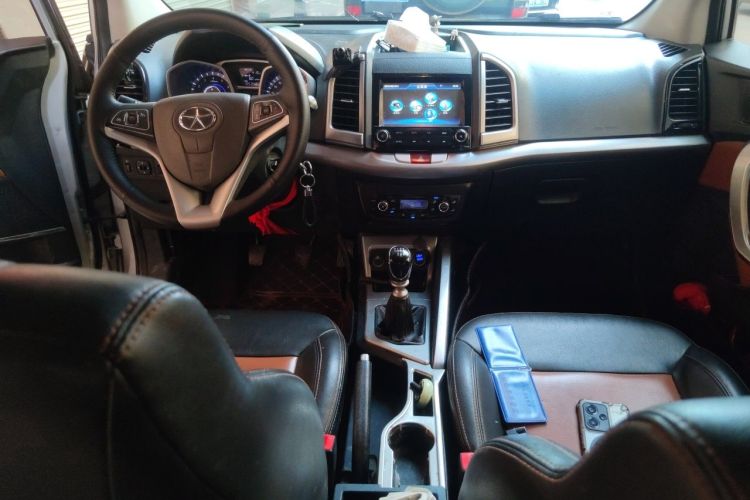 Used JAC Group Refine S3 2014 1.5L Manual Luxury Smart Model Center Console