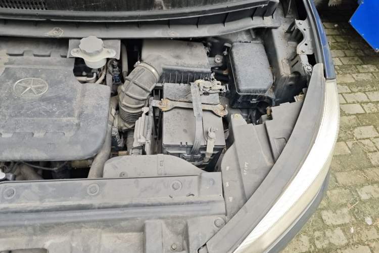 Used JAC Group Refine S3 2014 1.5L Manual Luxury Smart Model Engine Bay Left