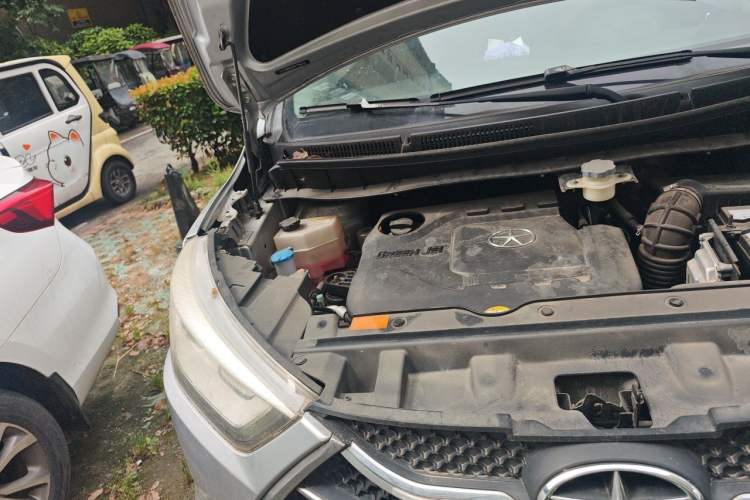 Used JAC Group Refine S3 2014 1.5L Manual Luxury Smart Model Engine Bay Right