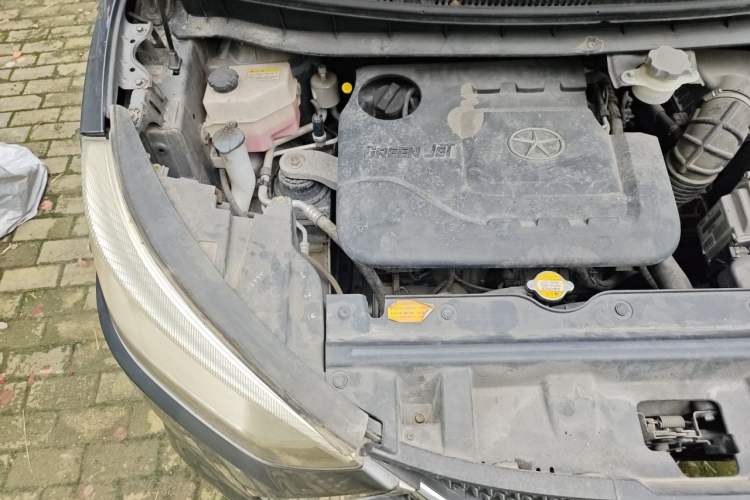 Used JAC Group Refine S3 2014 1.5L Manual Luxury Smart Model Engine Bay Right