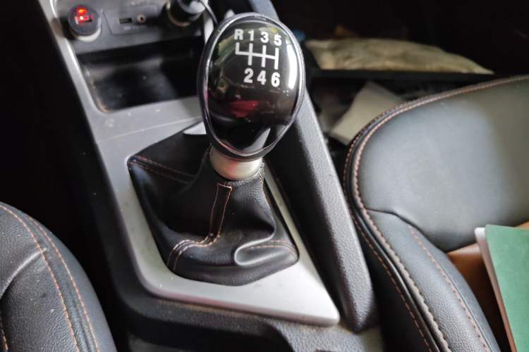 Used JAC Group Refine S3 2014 1.5L Manual Luxury Smart Model Gear Lever
