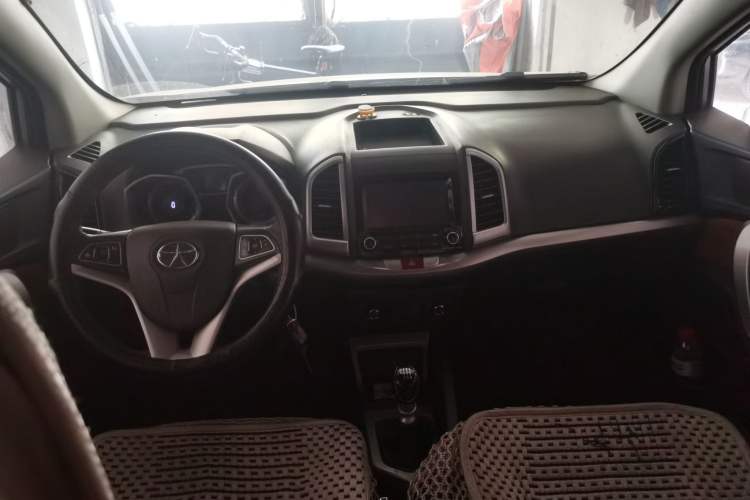 Used JAC Group Refine S3 2014 1.5L Manual Luxury Smart Model Interior 3