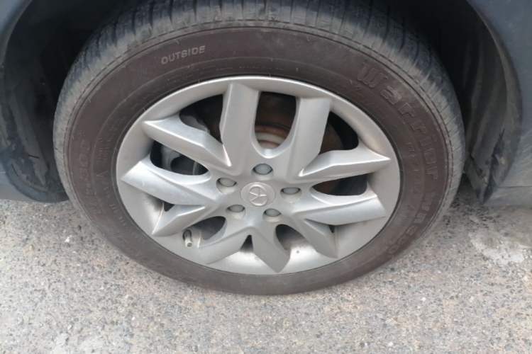 Used JAC Group Refine S3 2014 1.5L Manual Luxury Smart Model Left Front Wheel Hub