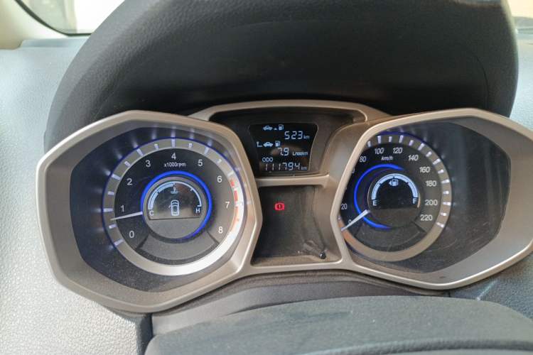 Used JAC Group Refine S3 2014 1.5L Manual Luxury Smart Model Odometer Close Up