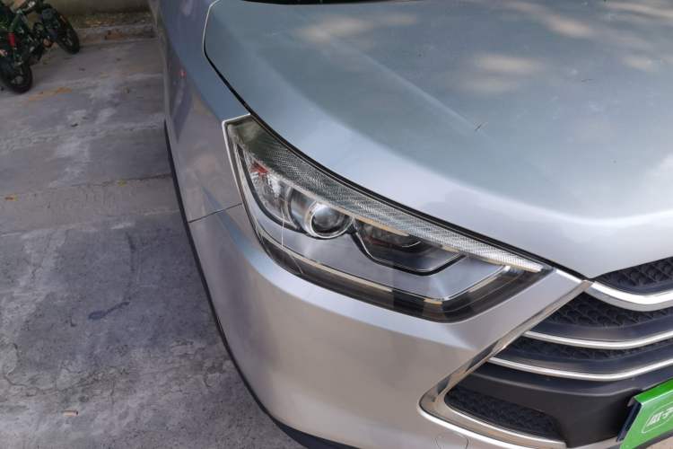 Used JAC Group Refine S3 2014 1.5L CVT Luxury Smart Model Right Front Headlight