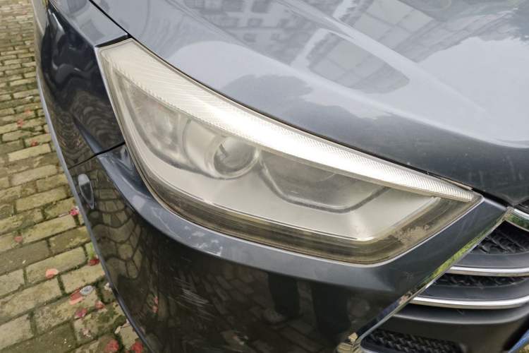 Used JAC Group Refine S3 2014 1.5L Manual Luxury Smart Model Right Front Headlight