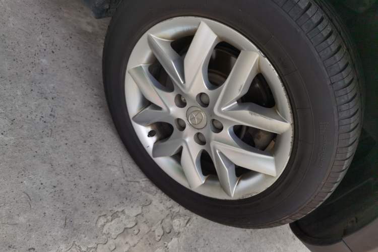 Used JAC Group Refine S3 2014 1.5L CVT Luxury Smart Model Right Front Wheel Hub