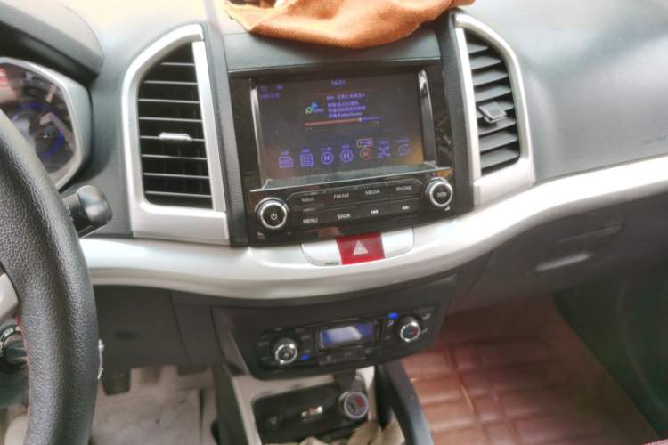 Used JAC Group Refine S3 2014 1.5L Manual Luxury Smart Model Audio And AC Panel