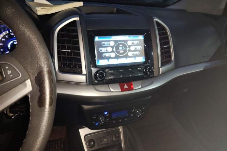 Used JAC Group Refine S3 2014 1.5L Manual Luxury Smart Model Audio And AC Panel