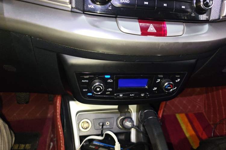 Used JAC Group Refine S3 2014 1.5L Manual Luxury Smart Model Audio And AC Panel