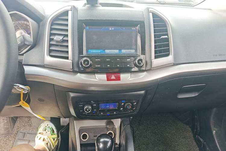 Used JAC Group Refine S3 2014 1.5L CVT Luxury Smart Model Audio And AC Panel